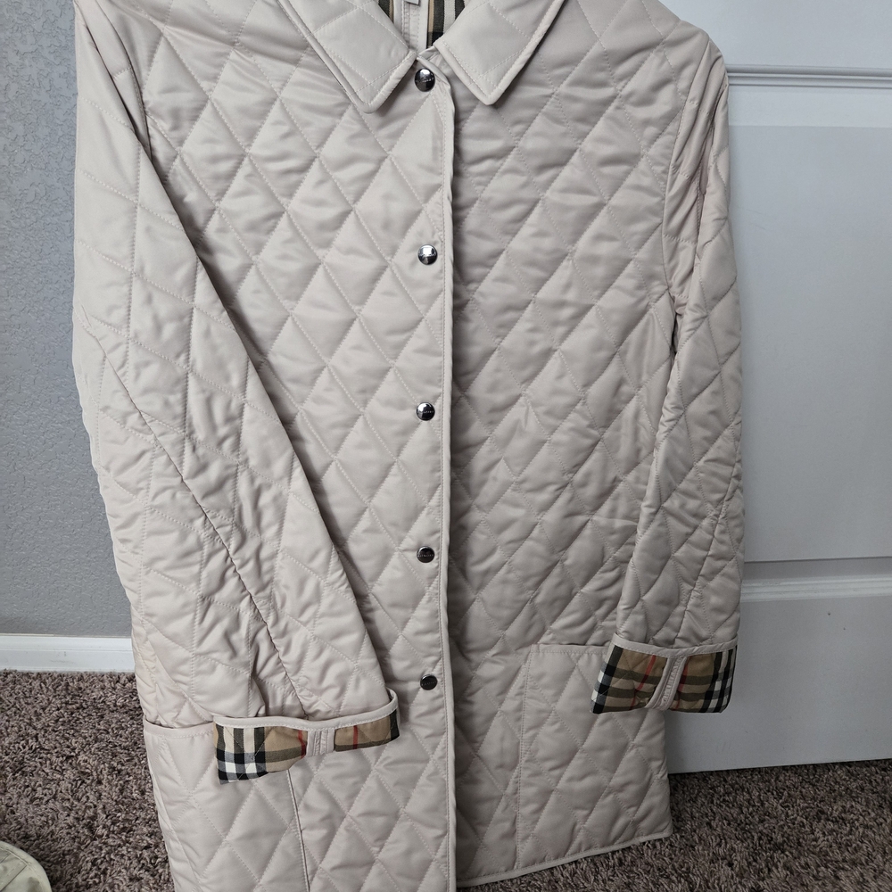 Quilted Beige Jacket with Plaid Accents